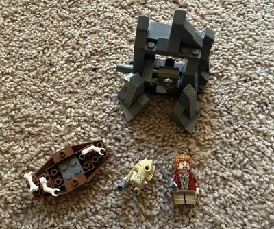 LEGO The Hobbit Set 79000 Riddles Of The Ring W/ Minifigures GREAT CONDITION!
