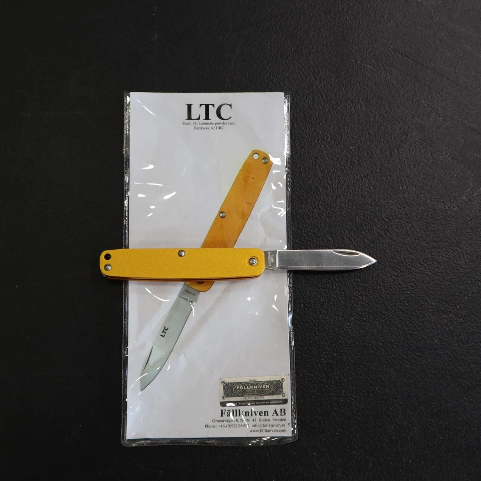 Navaja de bolsillo Fallkniven LTC (2,25" satinada) - naranja (LTCor) - NUEVA, abierta Foto 4 de 4