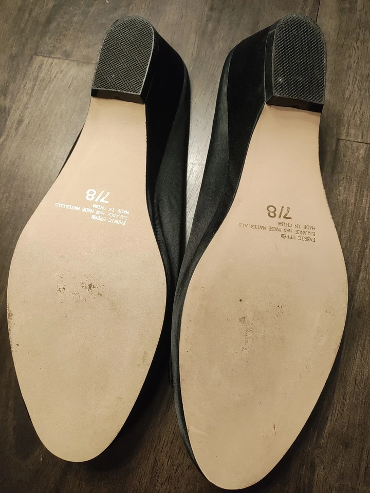 Victoria's Secret Vintage Slipper Shoes Black Sz 7/8 Bow - Image 3 of 4