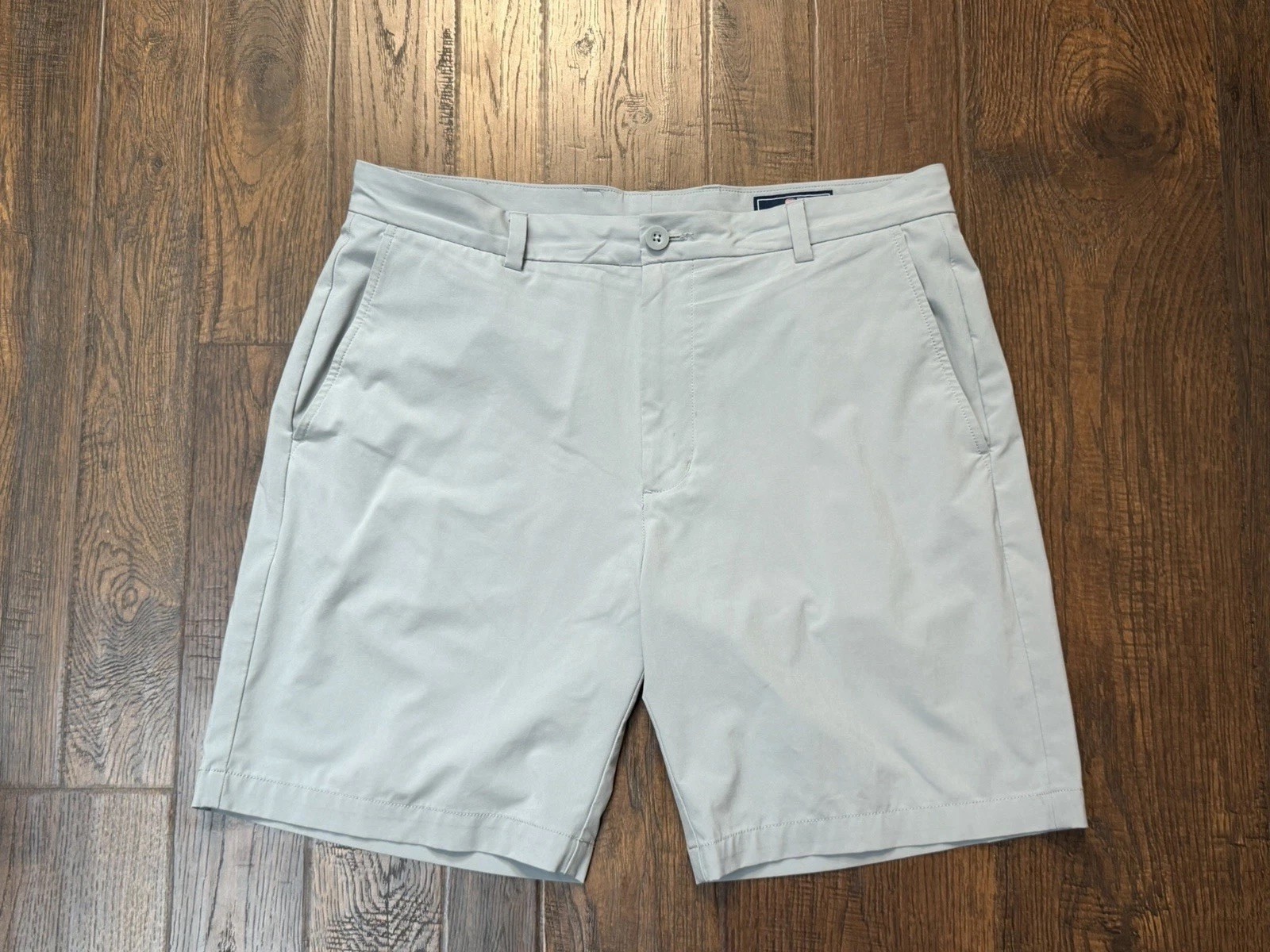 Vineyard Vines Performance 8” Breaker Shorts Mens 34 Preppy Casual Beach Tech