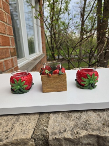 RARE Vintage Yankee Candle Ceramic Strawberry 3 Tea Light Candle Holder Set - Picture 10 of 15