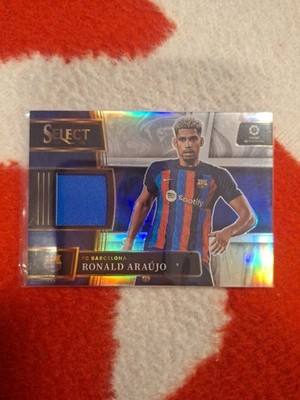 2022-23 Panini Select La Liga - Select Memorabilia Ronald Araujo #SM-RAJ (MEM)