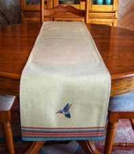 Hummingbird Tablerunner Kay Dee Southwestern NWT