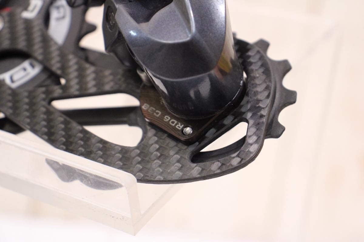 SHIMANO RD-R8000 ULTEGRA Rear Derailleur with RIDEA RD6 C38 SHIMANO RD-R8000 ULTEGRA Rear Derailleur with RIDEA RD6 C38