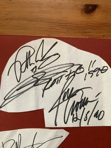 RATT ORIGINAL BAND MEMBERS AUTOGRAPHS x4 1990 PEARCY,CROSBY,<wbr/>DEMARTINI,CROU<wbr/>CIER.