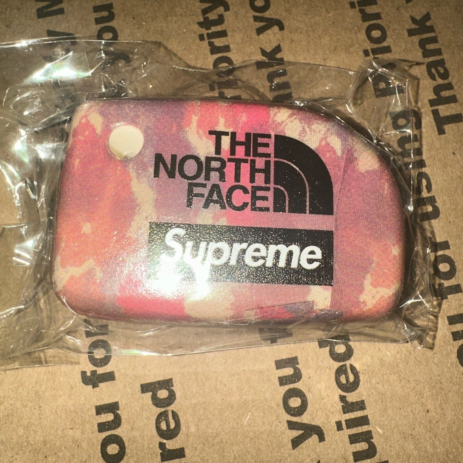 Porte clés flottant Supreme SS20 The North Face   Multicolore