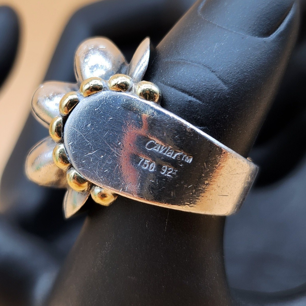 LAGOS caviar ラゴスキャビアリング(18金&スターリングシルバー) LAGOS caviar ラゴスキャビアリング(18金&スターリングシルバー)
