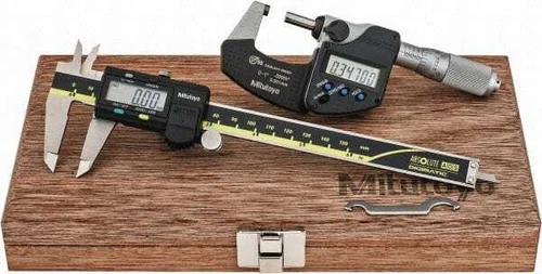 Mitutoyo 4 Piece, Machinist Caliper and Micrometer Tool Kit 0 to 6" Caliper, ...