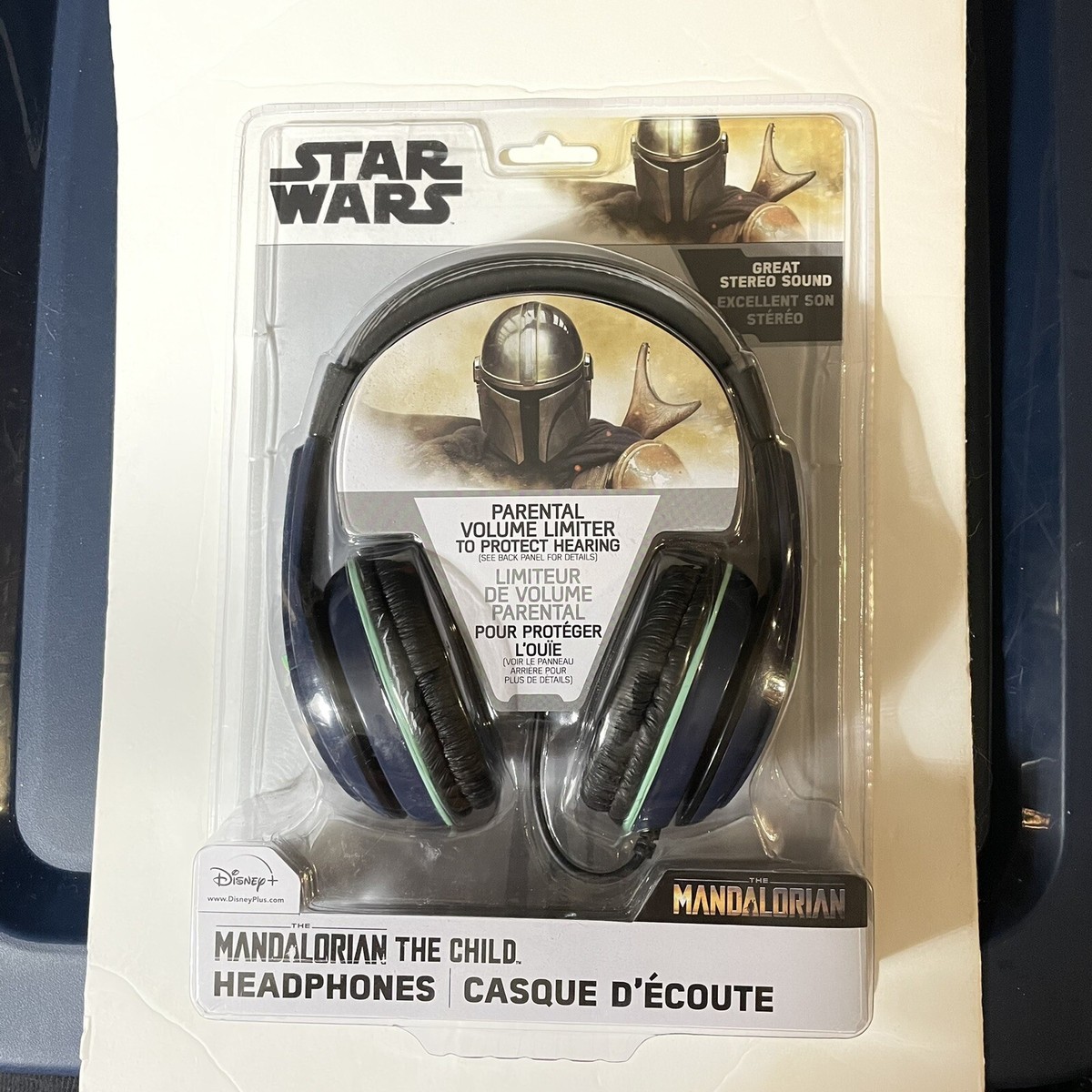 Disney Star Wars The Mandalorian GROGU Yoda Wired EARBUDS Travel - Main Image