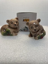 Cracker Barrel Christmas Bear & Holly Berry Salt & Pepper Shakers Holiday