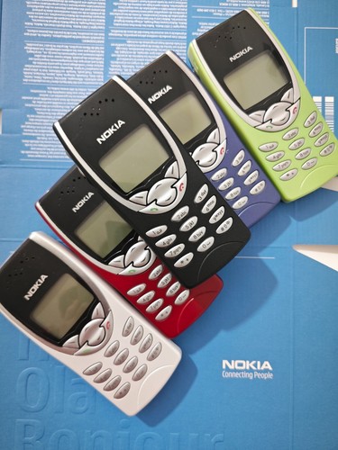 Original Nokia 8210 BLACK 2G Dualband GSM 900/1800 (Unlocked) Cellular Phone - Picture 5 of 19