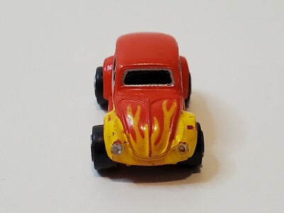 VINTAGE GALOOB MICRO MACHINES VW SUPER BEETLE BUG RED WITH YELLOW