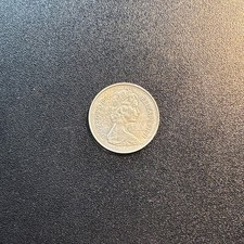 1980 UK British 5 New Pence Decimal Coin