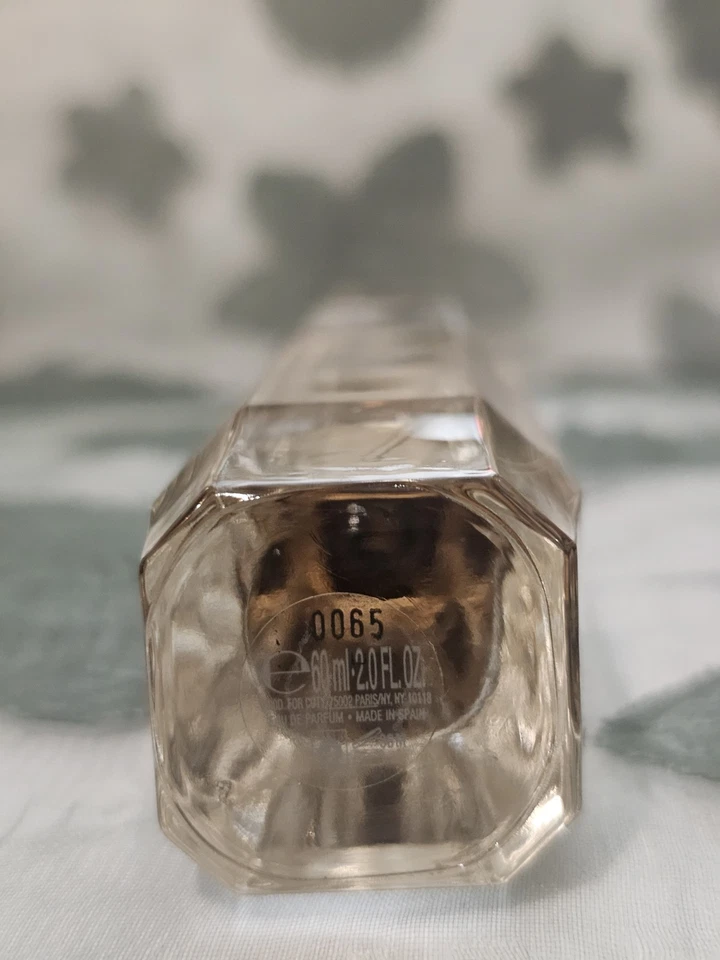 Burberry Body Eau De Parfum 2,0 oz. Foto 3 de 3