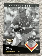 2008 UD TIMELINE BASEBALL JOEY VOTTO B&W ROOKIE CARD No. 177 Cincinnati Reds