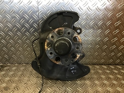 468545 Radlagergehäuse links vorne / Achsschenkel Mercedes-Benz C-Klasse T-Mode