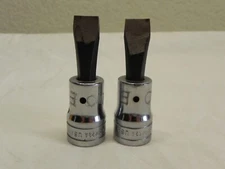 Snap-On 2 Piece 1/2" Drive Standard Flat Tip Bit Socket Drivers