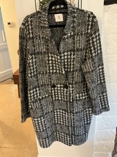 Tu Grey and White Coatigan. Excellent condition. Size L