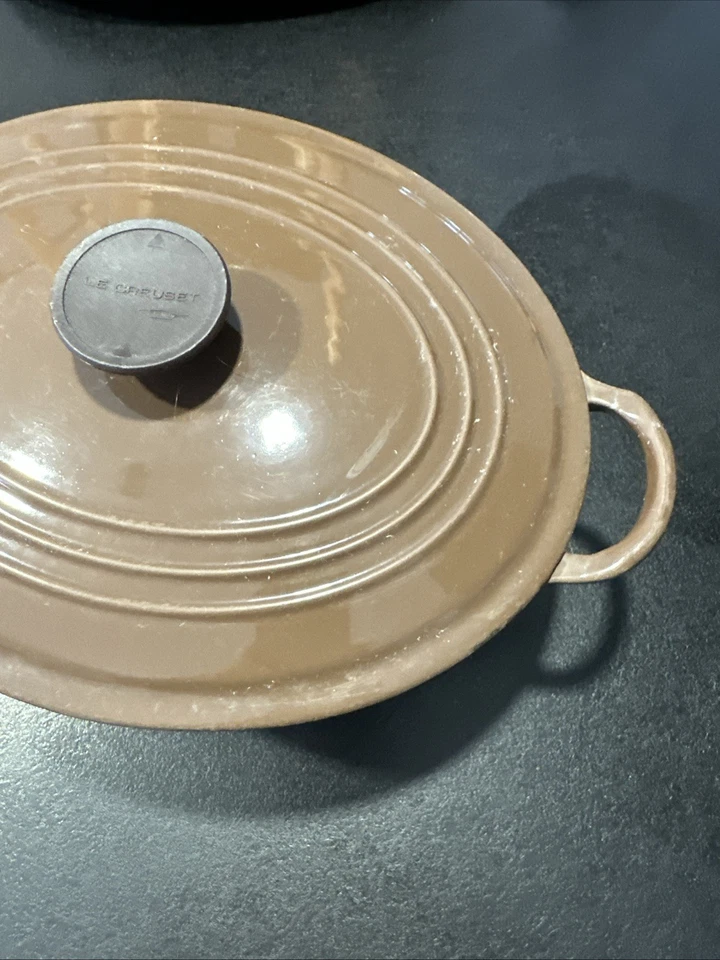 (D) LE CREUSET Casseruola Le Creuset In Ghisa Smaltata 30 Cm, Colore Marrone - Immagine 3 di 4