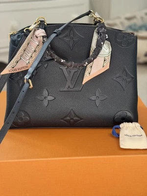 Louis Vuitton Silk Exterior Black Bags & Handbags for Women for