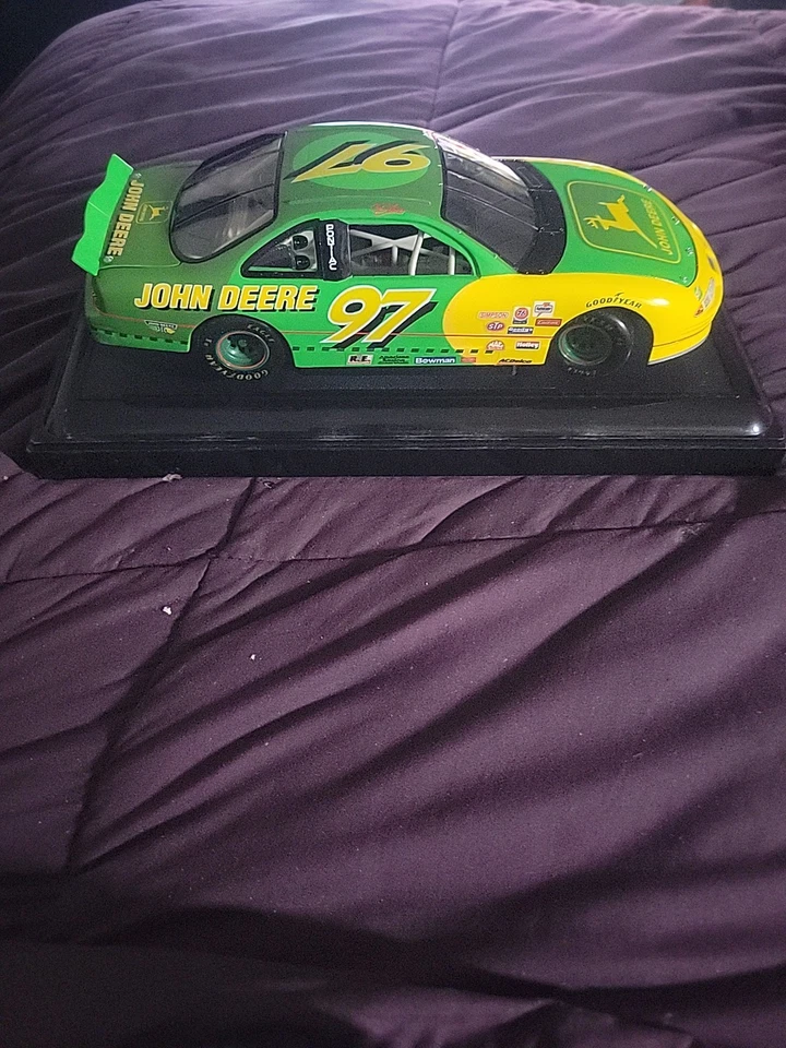 ERTL 1997 edición limitada. Coche de stock John Deere fundido a presión de precisión 1/18 Chad Little 97 Foto 2 de 4