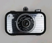 KANDOR Candid Type  “Sardine Can”  ART DECO  Style Camera  1930s? Irwin Corp NYC