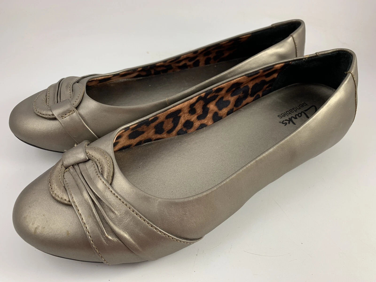 Scarpe ballerine Clarks Bendables taglia 8 grigio argento metallizzato