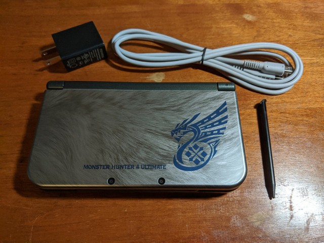 Nintendo New 3ds Xl Monster Hunter 4 Ultimate Bundle Silver Handheld System For Sale Online Ebay