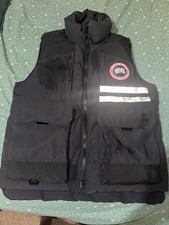 Canada Goose Men's Large Puffer Body Warmer Navy Good Condition