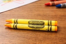 2 Dandelion Crayola Crayons Retired Color Limited Edition