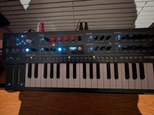 Arturia MiniFreak 6-Voice Polyphonic Keyboard Synthesiser With Case