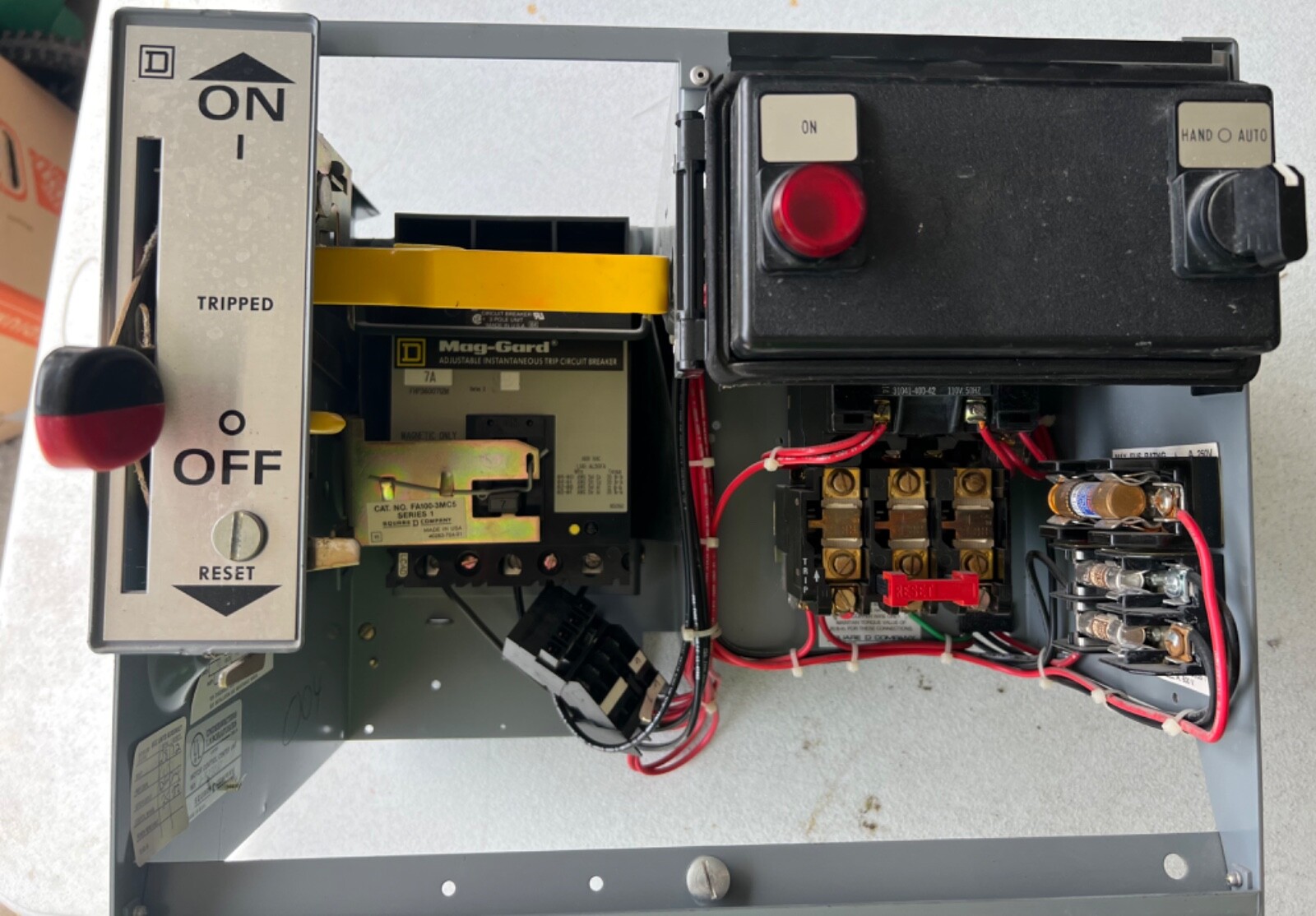SqD Model 5 Starter Bucket 7 amp FHP3600712M With nema size 1 starter ...
