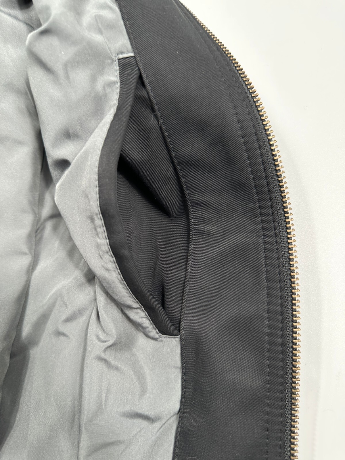 Banana Republic Men's Solid Black Zipper Jacket Size L RN 54023 CA