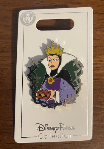 Disney Parks Villains Snow White Evil Queen Holding Heart Box Pin Trading NWT - Picture 1 of 3