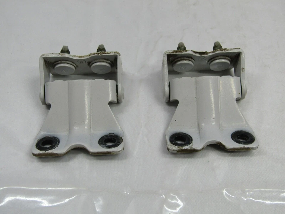 2005-2009 Subaru Outback Rear Hatch Liftgate Tailgate Hinge Set OEM - Image 3 of 4