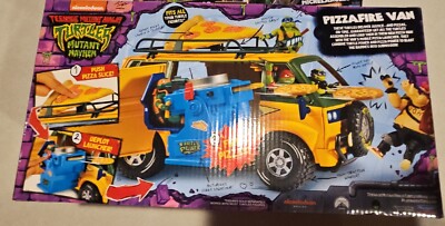 Teenage Mutant Ninja Turtles Mutant Mayhem PIZZAFIRE VAN W/Turtles