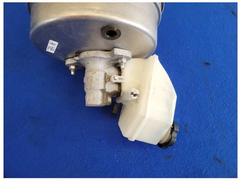 Chevrolet Camaro SS 2016-2023 cupé freno eléctrico refuerzo cilindro maestro 2492 Foto 4 de 4