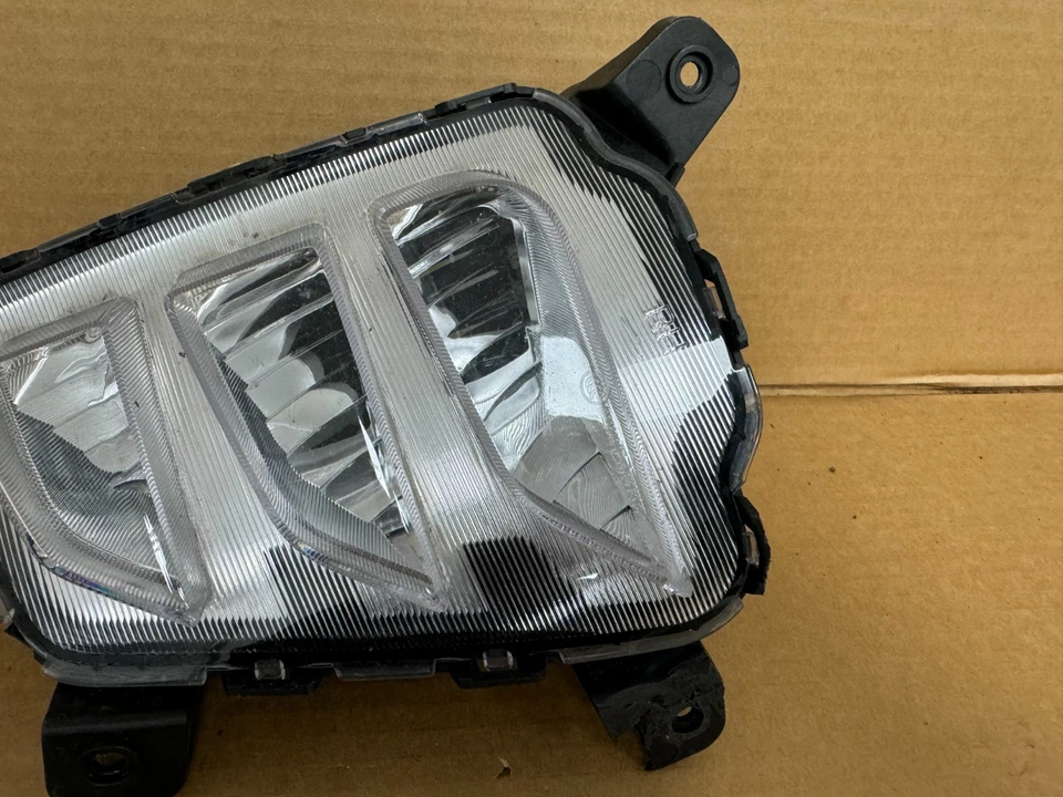 SsangYong Korando FOG LIGHT FRONT RIGHT 2019-2022 LED Fog Lamp – 83202-37000 - Image 3 of 4