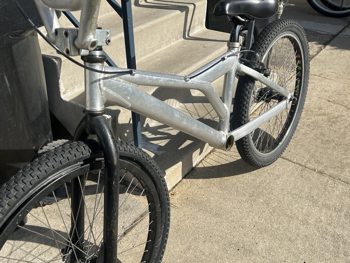 bmx haro 室内保管　引き取り可 bmx haro 室内保管 引き取り可 （HAROストリートBMX入荷です