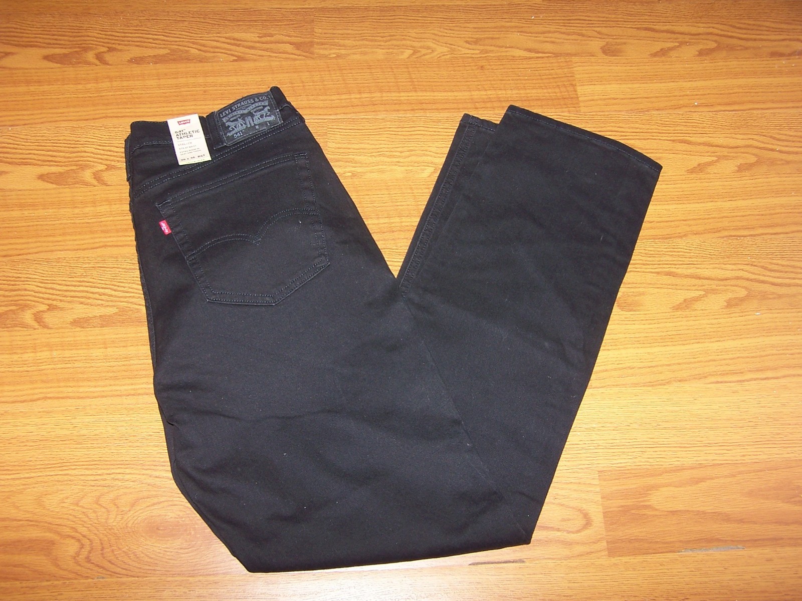 NWT Size 38x36 Mens Athletic Taper Levi Strauss Jeans 541 Levi's Flex (Black)