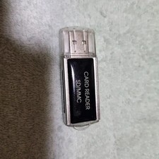 USB SD/MMC Card Reader - Compact and Clean