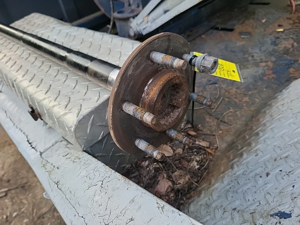 Правый задний вал пассажирской оси колесо 4,2 л 17 дюймов подходит для 02–09 GMC ENVOY - Изображение 2 из 4