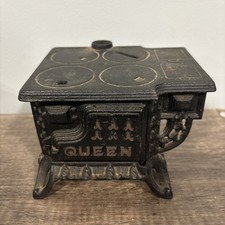 Queen Cast Iron Miniature Antique Stove/Oven Salesman Sample