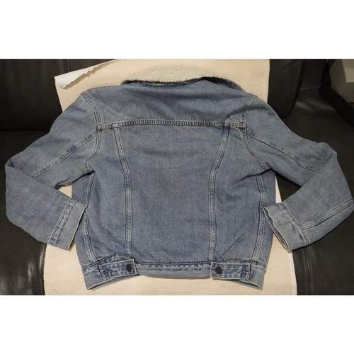 Levi’s Premium Men’s Sherpa-Lined Denim Trucker Jacket Blue size SMALL image 4