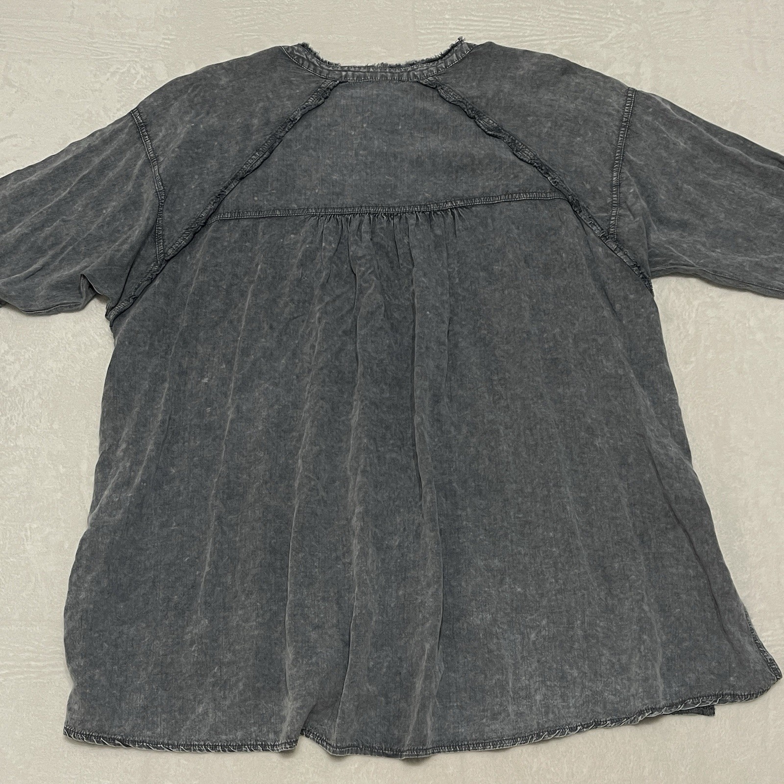 Easel Gray Button Down Shirt With Distressed Hem … - image 9