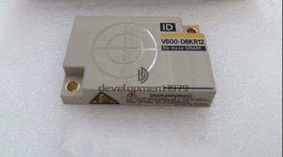 ONE NEW OMRON V600-D8KR12 V600D8KR12