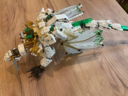 LEGO NINJAGO: Wus gefährlicher Drache (71718)