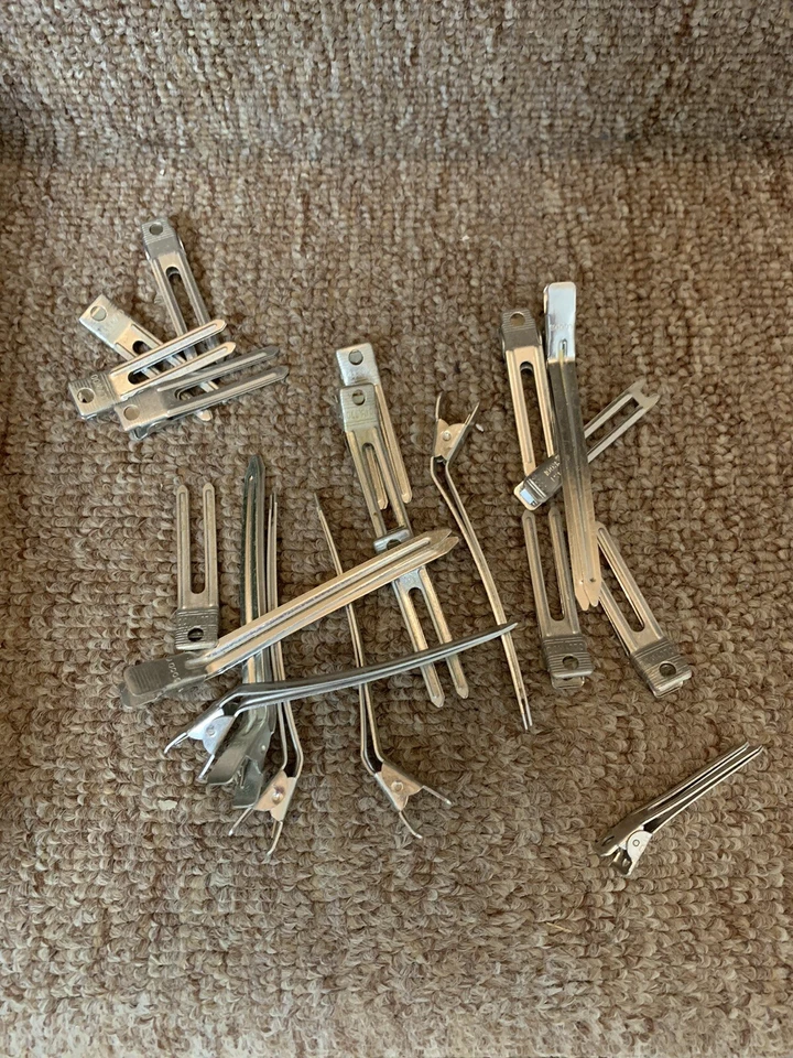 Rodillos de pelo vintage rosa y azul rizadores clips plateados y caja de almacenamiento Foto 3 de 4