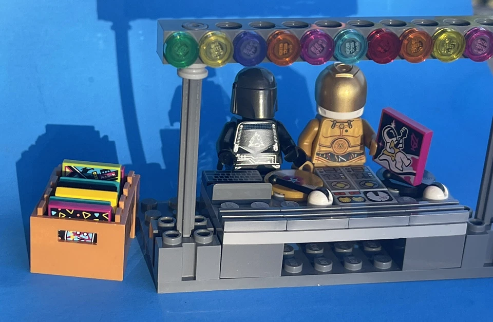 LEGO Star Wars C-3PO Dj Mandelorian Daft Punk Turntable Custom Made Read Descrip - Image 3 of 4