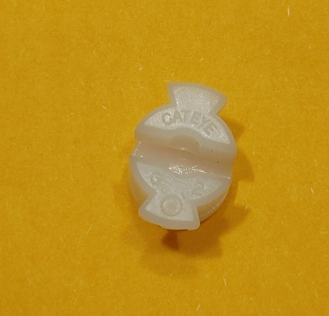 APAR EBIKES CAT EYE bike spoke reflector fastener white / orange 20pcs